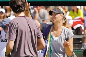 澳大利亚队不断突破！，莎拉波娃连续十二场比赛得分超过刷新纪录观众掌声雷动的简单介绍