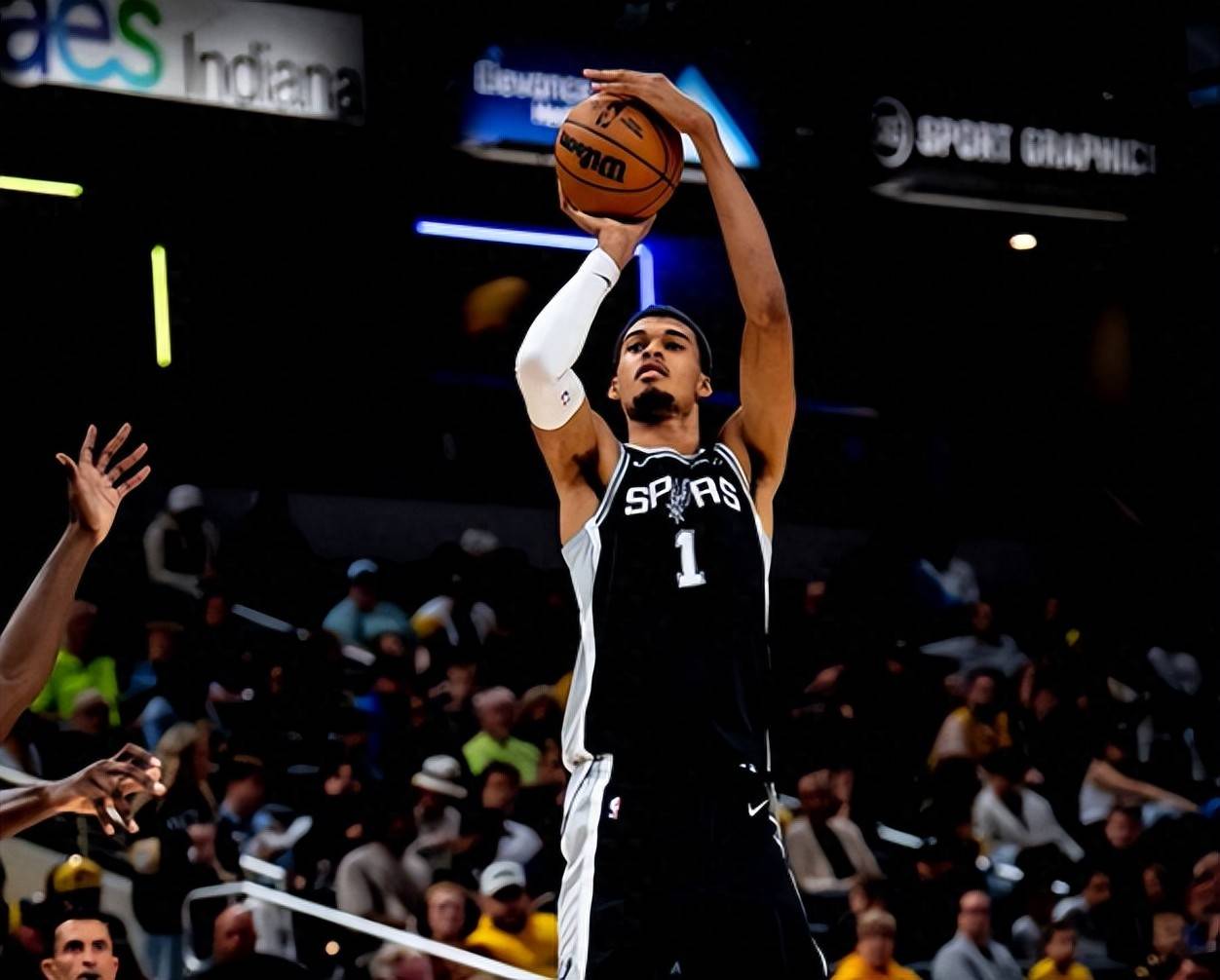 达拉斯独行侠迎CBA季后赛关键赛；冲刺阶段迎来里程碑；话题不断；球队文化再被提及的简单介绍